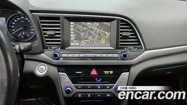 Hyundai Avante AD Special, 2017 16