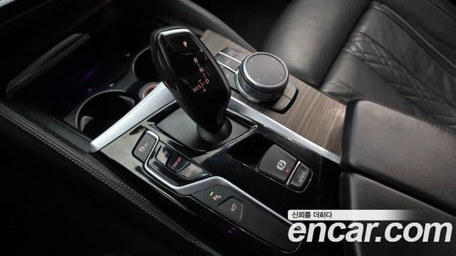 BMW 5시리즈 (G30) 520d M Sport Plus, 2017 9