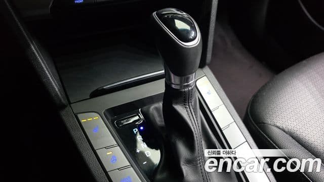 Hyundai Avante AD Modern, 2016 9