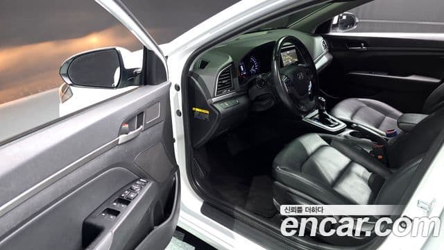 Hyundai Avante AD Modern, 2016 11