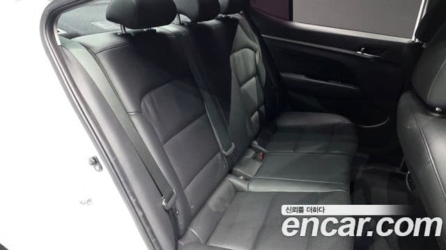 Hyundai Avante AD Modern, 2016 12