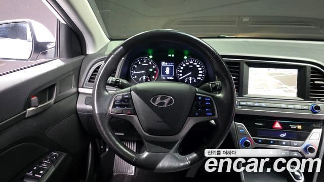 Hyundai Avante AD Modern, 2016 13