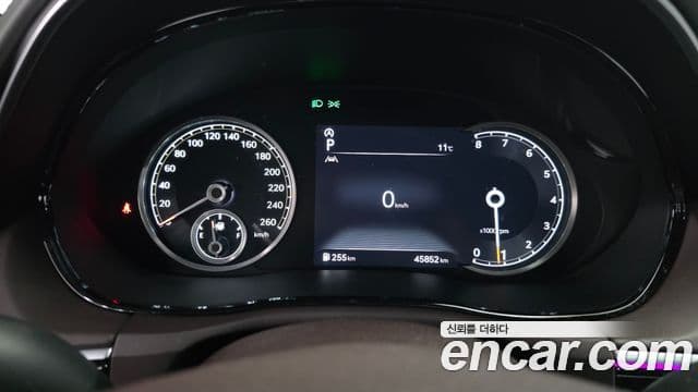 Genesis GV70, 2024 8