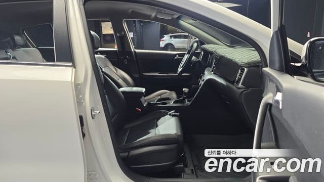 Kia Sportage 4세대 дизель 1.7 2WD Trendy, 2018 11