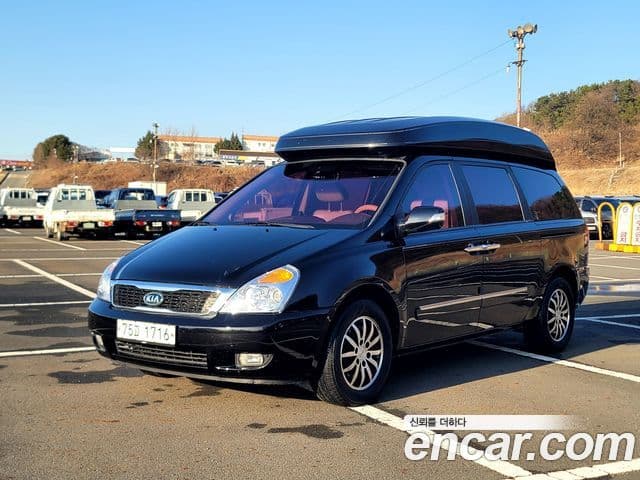 Kia Carnival R Premium, 2013 3