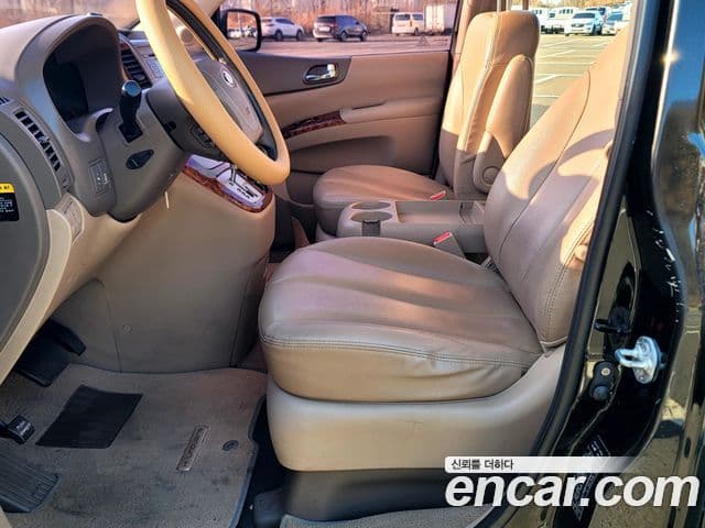 Kia Carnival R Premium, 2013 4