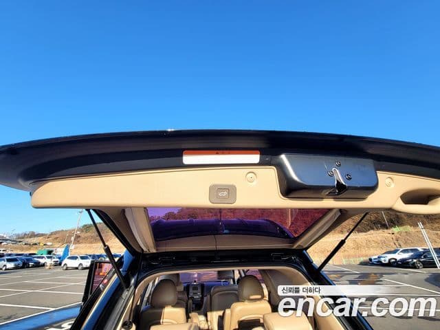 Kia Carnival R Premium, 2013 12