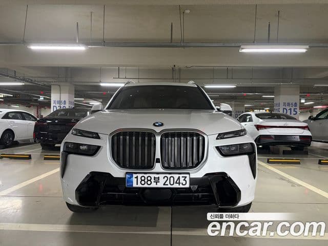 BMW X7 (G07) xDrive 40d M Sport 6인승, 2026 1