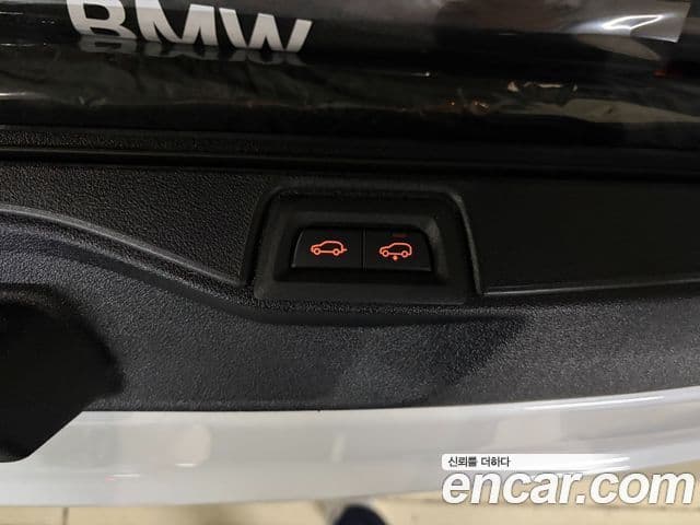 BMW X7 (G07) xDrive 40d M Sport 6인승, 2026 18