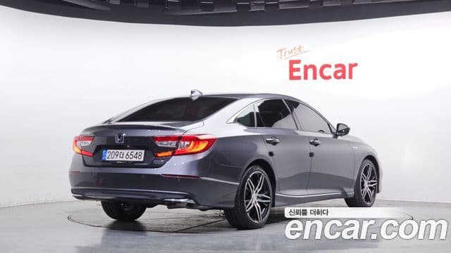 Honda Accord 10세대 2.0 гибрид Туринг (Touring), 2022 2
