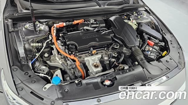 Honda Accord 10세대 2.0 гибрид Туринг (Touring), 2022 6