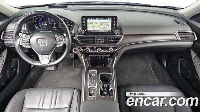 Honda Accord 10세대 2.0 гибрид Туринг (Touring), 2022 7
