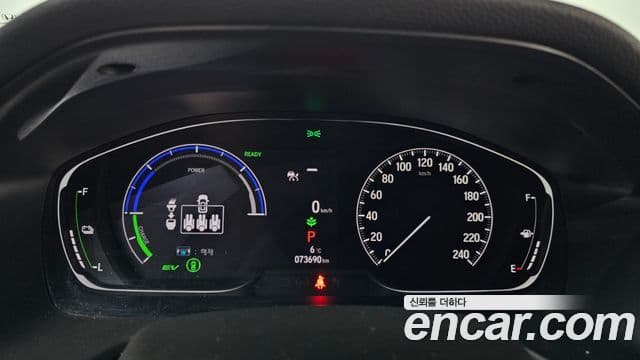 Honda Accord 10세대 2.0 гибрид Туринг (Touring), 2022 8