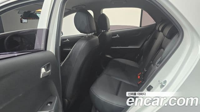 Kia Morning Urban (JA) Prestige, 2023 13