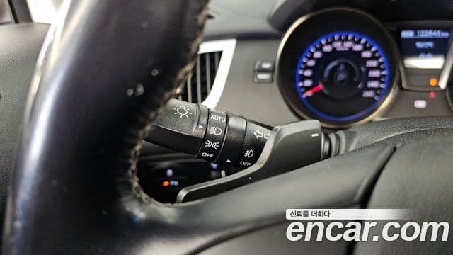 Hyundai The / новый New Genesis купе 200 турбо S, 2012 19