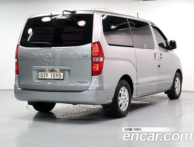 Hyundai Grand Starex CVX Deluxe, 2015 3