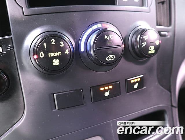 Hyundai Grand Starex CVX Deluxe, 2015 12