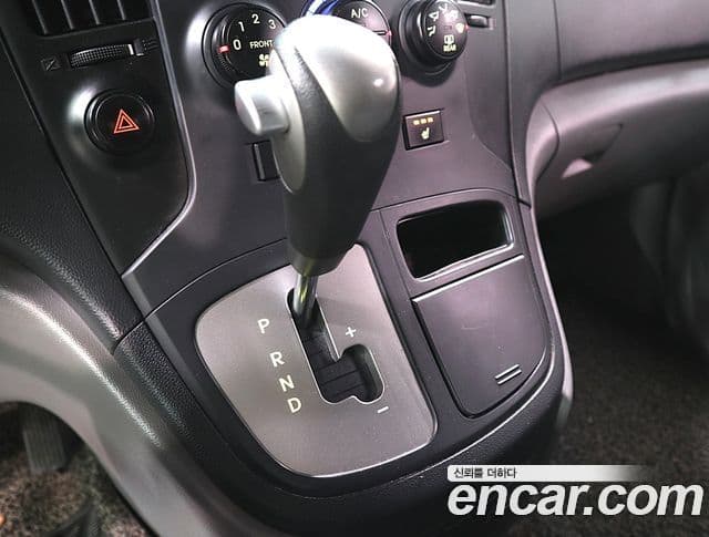 Hyundai Grand Starex CVX Deluxe, 2015 13