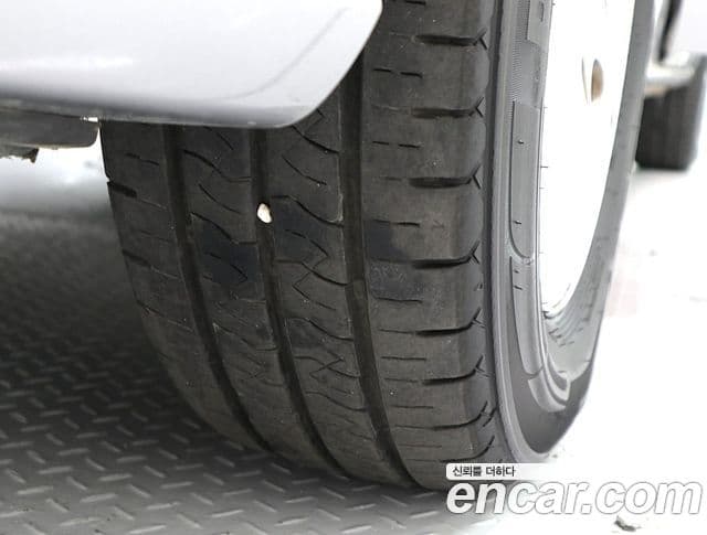 Hyundai Grand Starex CVX Deluxe, 2015 16