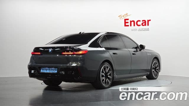 BMW i7 (G70) M70 xDrive M performance, 2025 2