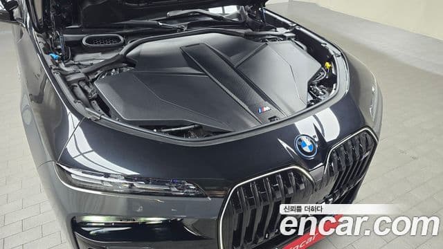 BMW i7 (G70) M70 xDrive M performance, 2025 6