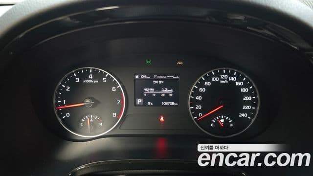 Kia Seltos Signature, 2022 8