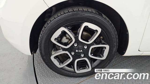 Kia The / новый New Ray Prestige, 2019 все фото