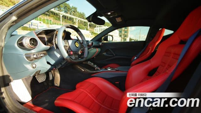 Ferrari 812 슈퍼패스트, 2018 7