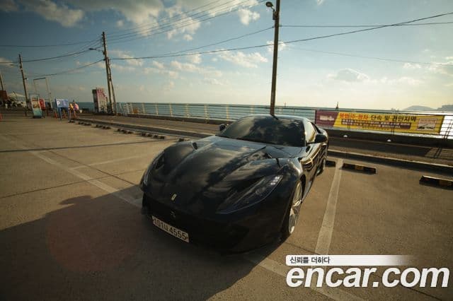 Ferrari 812 슈퍼패스트, 2018 18