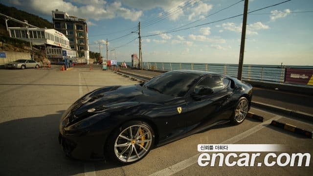 Ferrari 812 슈퍼패스트, 2018 19