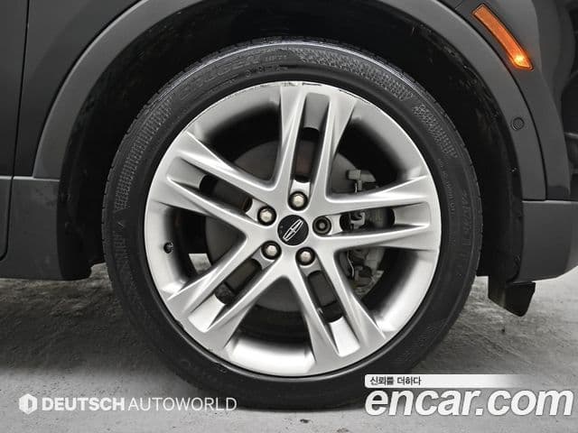 Lincoln MKC, 2019 все фото