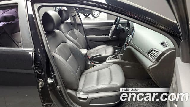 Hyundai Avante AD Special, 2016 10