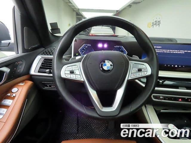 BMW X7 (G07) xDrive 40i Design Pure Excellence 6인승, 2025 7