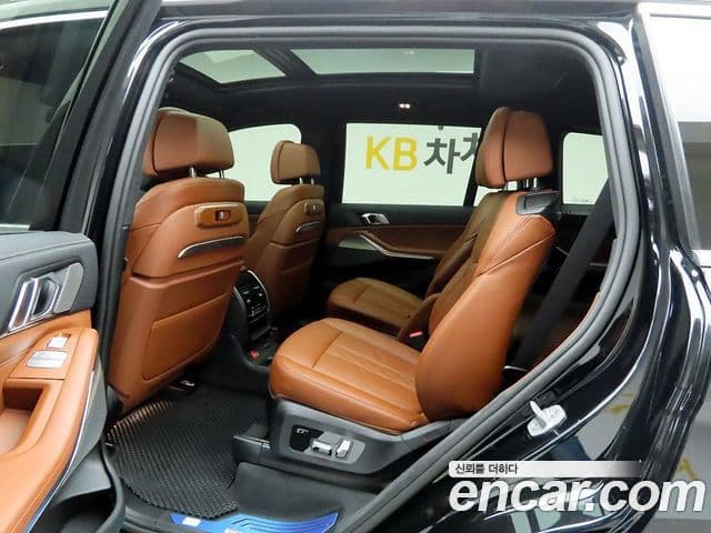BMW X7 (G07) xDrive 40i Design Pure Excellence 6인승, 2025 13
