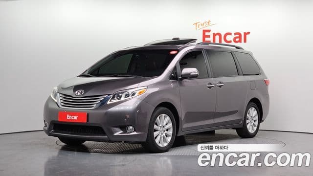 Toyota Sienna, 2015 1