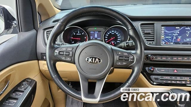 Kia The / новый New Carnival Luxury, 2019 13