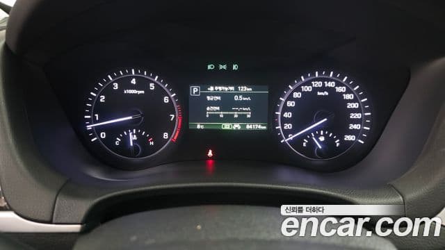 Genesis G80 Premium Luxury, 2019 8