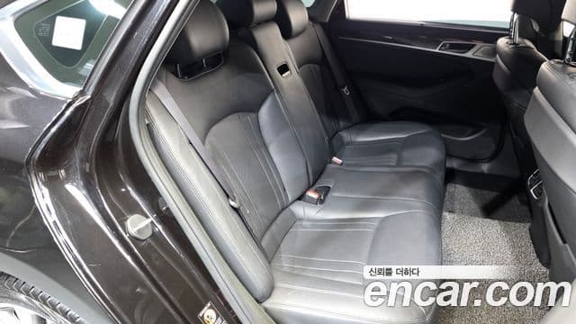 Genesis G80 Premium Luxury, 2019 12