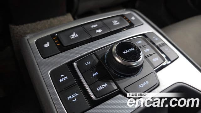 Genesis G80 Premium Luxury, 2019 18