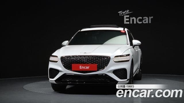 Genesis GV70, 2021 3