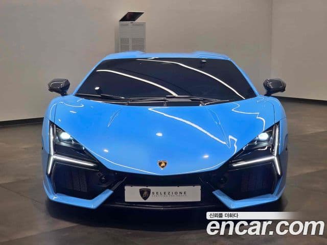 Lamborghini 레부엘토, 2025 2
