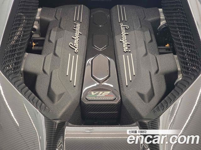 Lamborghini 레부엘토, 2025 все фото