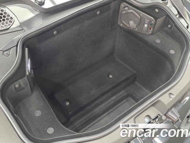 Lamborghini 레부엘토, 2025 11