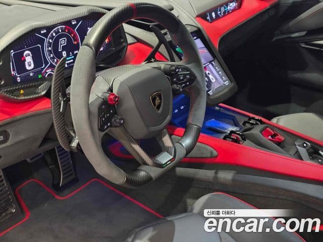 Lamborghini 레부엘토, 2025 13