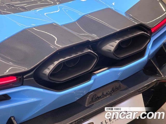 Lamborghini 레부엘토, 2025 18