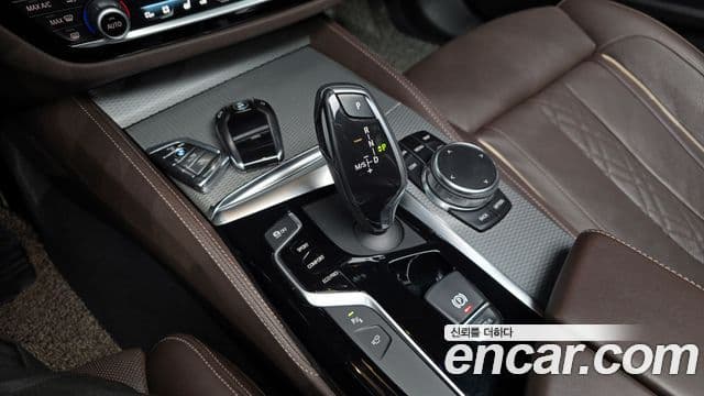 BMW 5시리즈 (G30) 520d M Sport Plus, 2019 9