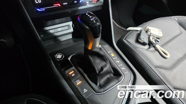 Volkswagen Tiguan 2세대 Premium, 2023 9