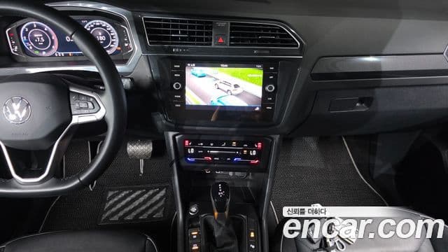 Volkswagen Tiguan 2세대 Premium, 2023 15
