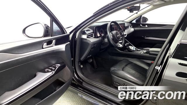 Kia K5 3세대 Trendy, 2022 10