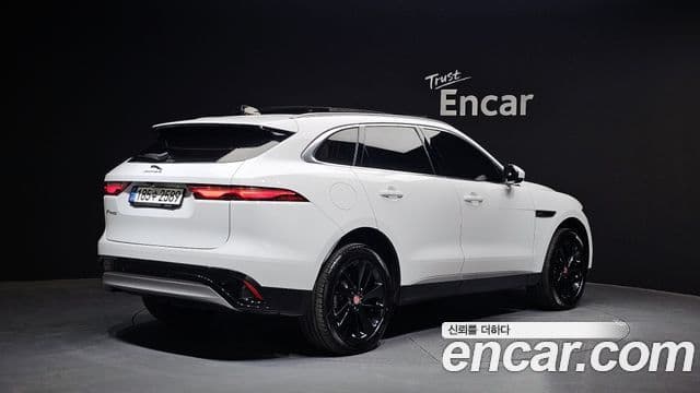 Jaguar F-PACE D200 SE, 2022 2